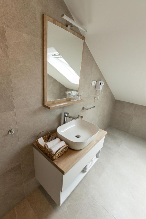 Rooms & Apartment Perak Kutjevo Екстер'єр фото